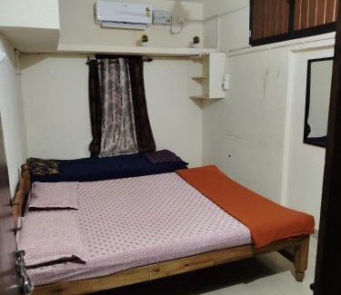 Malpe House | Radhe Homestay Malpe Beach side, udupi