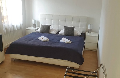 Ruzinov Hotel | Radio Hotel Bratislava