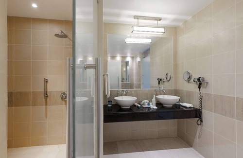 Lagos Hotel | Radisson Blu Anchorage Hotel, Lagos, V.I.