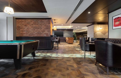 Business Bay Hotel | Radisson Blu Hotel, Dubai Canal View