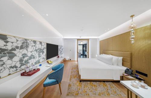 Nanganallur Hotel | Radisson Blu Hotel & Suites GRT Chennai