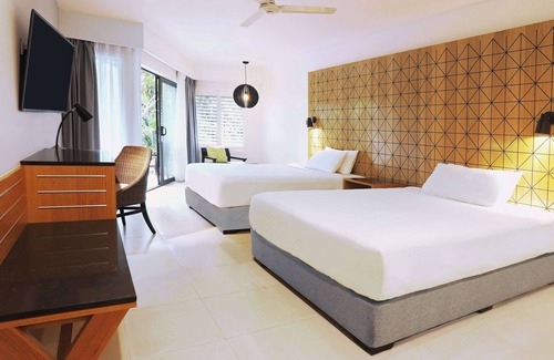 Nadi Resort | Radisson Blu Resort Fiji Denarau Island