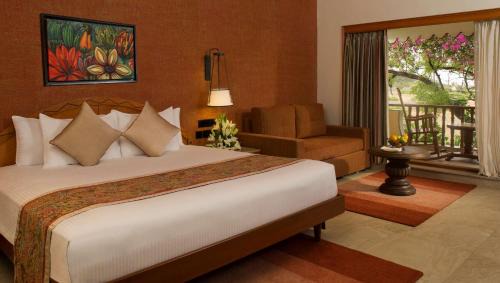 Mahabalipuram Resort | Radisson Blu Resort Temple Bay Mamallapuram