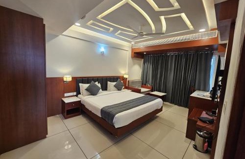Thousand Lights Hotel | Rain Drops Hotel