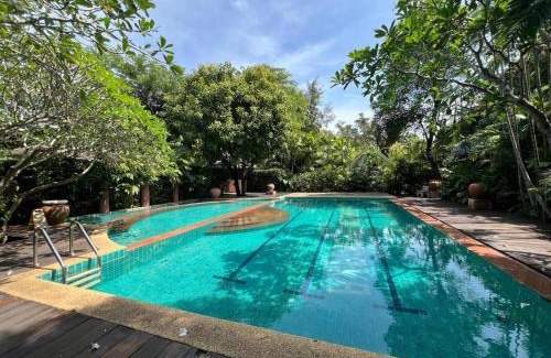 Khlong Khuean House | Rainbow Arokaya Holistic Longevity Wellness Resort, Riverfront Room 7