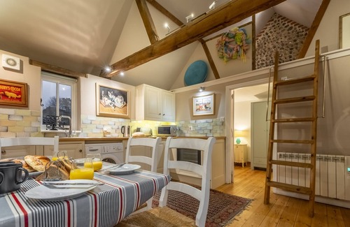 Roughton Apartment | Rainbow Cottage, Roughton, Norfolk