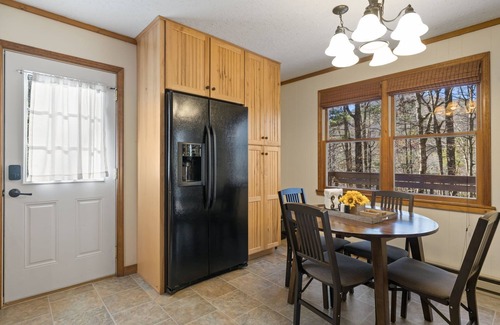 Lake Toxaway House | Rainbow Falls Cabin - Sauna - Hot Tub - Foosball