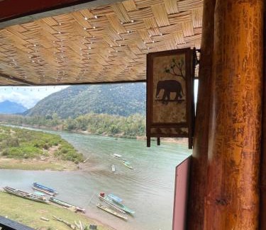 Muang Ngoi Neua House | Rainbow Guesthouse