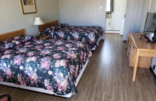 Swift Current Hotel | Rainbow Motel