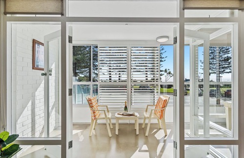 Coolangatta Apartment | Rainbow Pacific Ocean Views