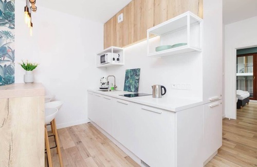 Warszawskie Apartment | Rakowicka 22J | Floral Apartment | Parking