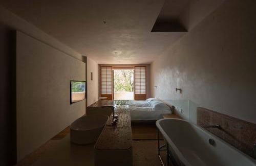Lucheng District Hotel | Rakuhotel
