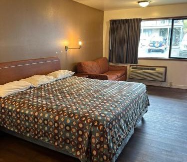 Carver Hotel | Rama Inn