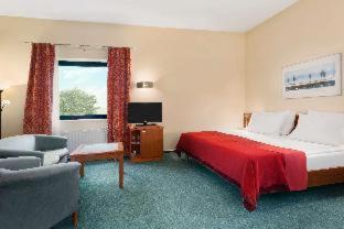 Prague 6 Hotel | Ramada Airport Hotel Prague