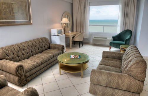 Belize City Hotel | Ramada Belize City Princess Hotel