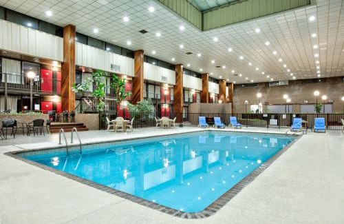 Diamondhead Hotel | Ramada by Wyndham Diamondhead I-10 Gulfport