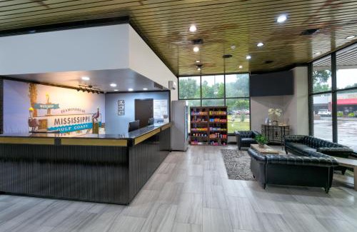 Diamondhead Hotel | Ramada by Wyndham Diamondhead I-10 Gulfport