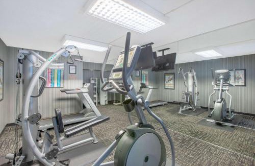 Grand Island Hotel | Ramada by Wyndham Midtown Grand Island