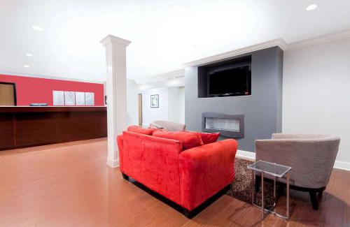 Tell City Hotel | Ramada by Wyndham Tell City