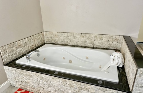 Norma Hotel | Ramada by Wyndham Vineland Millville Area