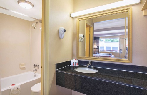 Cockeysville Hotel | Ramada Limited Cockeysville