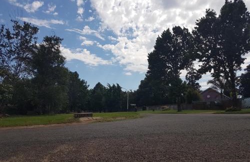 Emalahleni Bed & Breakfast | Ramandire B&B