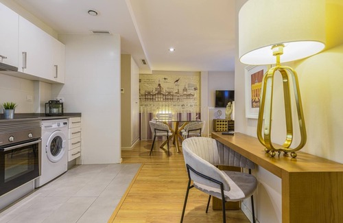 Valencia City Centre Apartment | Ramilletes Street - 3 Bedrooms, 5-7 Pax, Central Market, old town