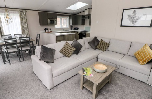 Hasguard Cross Cottage | RAMSEY, pet friendly, character holiday cottage in Broad Haven