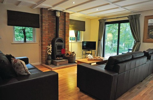 Farley Resort | Ramshorn Estate Woodland Lodges