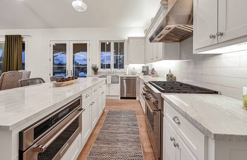 Athens House | Ranch Cabin | Trails, Firepit & Fall Fishing