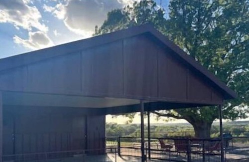Junction Cabin | Ranch House on the river! 3-Bedroom, 1-Bathroom