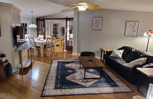 Long Neck House | RANCH WITH CACTUSES weekly and monthly rentals up to 35% OFFn+No linen fee