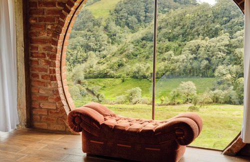 Banos de Agua Santa Cabin | Rancho la suiza