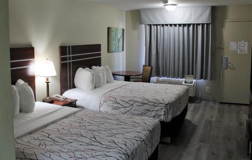 El Cajon Hotel | Rancho San Diego Inn & Suites