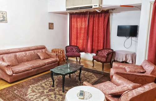 As-Sayidah Zaynab Apartment | Rania apartment is located in the Hart of Heliopolis.