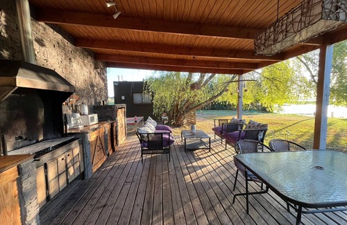 Las Cabras Ski Chalet | Rapel Lake House with jacuzzi and kayak included