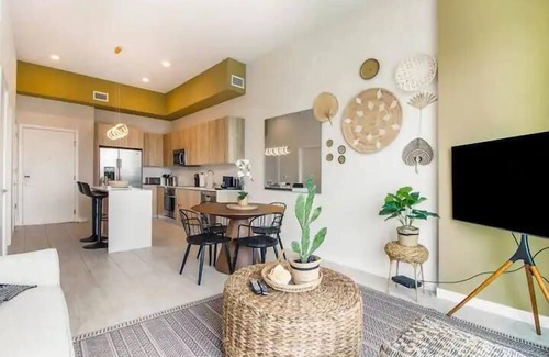 Northeast Miami Condo | Rare Find! Boho 1Bdrm Condo - Miami Design Dist