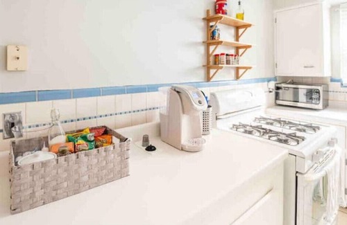 West Price Hill House | Rare Find Cozy Apartment Close to Downtownn
