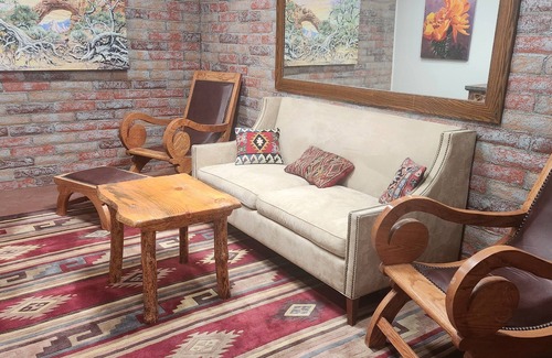 Tubac House | Rare ground-level pedestrian experience in historic Tubac Village.