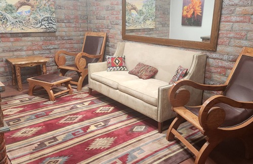 Tubac House | Rare ground-level pedestrian experience in historic Tubac Village.