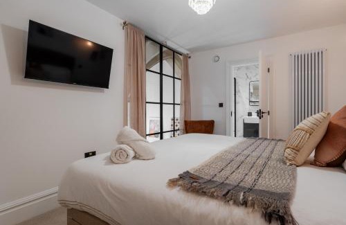 Crosby Apartment | Rare Historic Church Stained Glass Parking