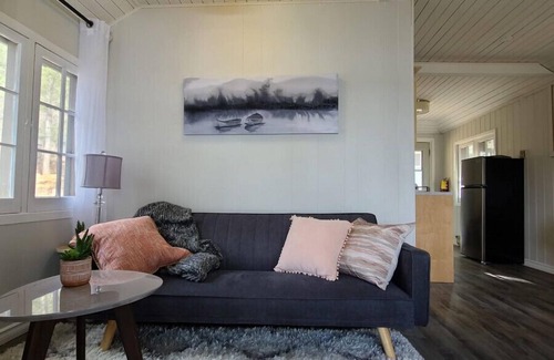 Dwight House | Rare Muskoka cottage on waterfront - Westview