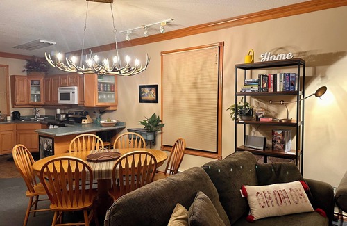 Silver Star Mountain Condo | Rare Top 3rd Floor Corner Grandview Condo with Elevator & Extra Large Balcony