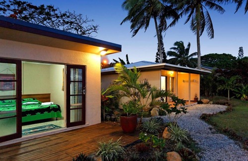 Tapere of Vaimaanga House | Raro Beach Bach