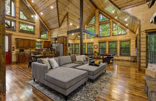 Broken Bow Cabin | Rated Top 10 One Bedroom + Oversized Deck + Game Room + Prime Location + Hot Tub