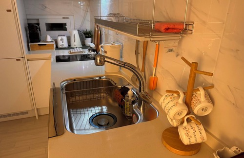 Jegi-dong Apartment | [Rattan House] Located in the heart of Seoul/5 minutes from Korea Uni Station