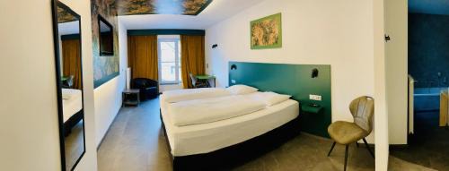 Walk Hotel | RAVeL Hotel Cyrano