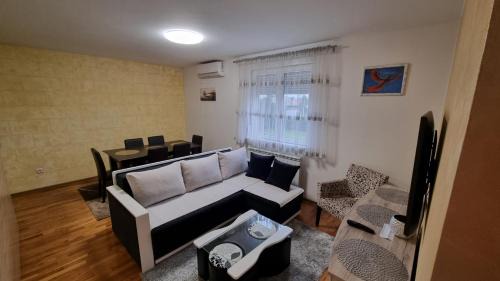 Cukarica Apartment | Raven2