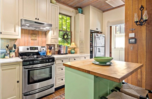 Black Mountain House | Ravenscroft | Arts & Crafts Treehouse in Cheshire Village