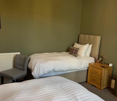 Tillicoultry Bed & Breakfast | Ravenswood Guest House